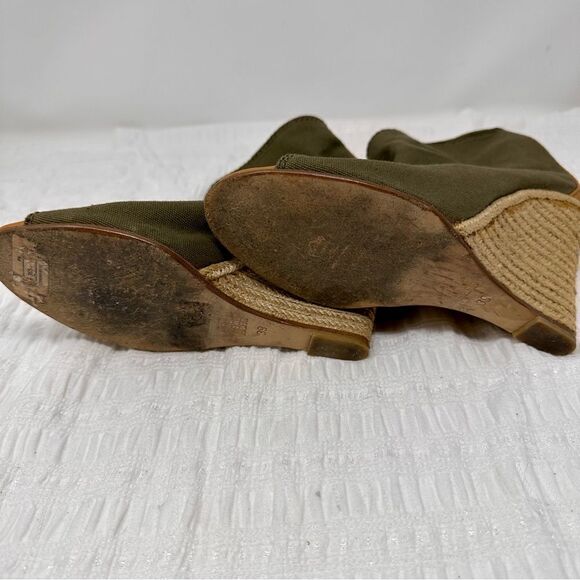 CH Carolina Herrera Olive Green Open-toed Bootie Wedges- Size 8.5 - Picture 11 of 14